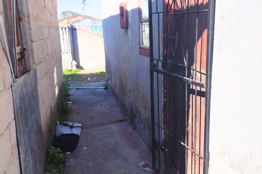 2 Bedroom Property for Sale in Kwazakhele Eastern Cape